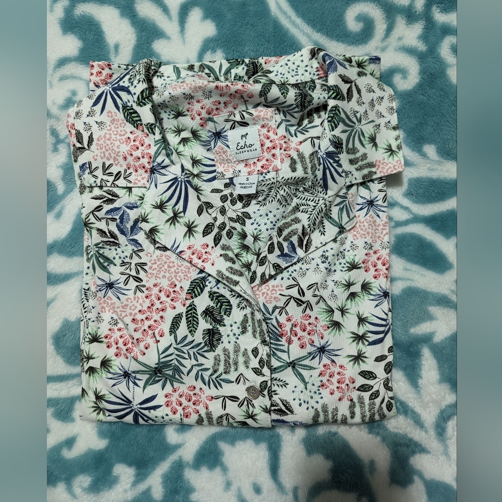 Women's Small Echo Floral Botanical sleep shirt TOP ONLY - Picture 2 of 10